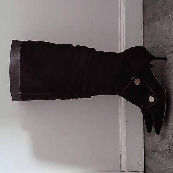 1013- MICHAEL Michael Kors Women's Suede Boots Size 8 - Picture 2 of 10